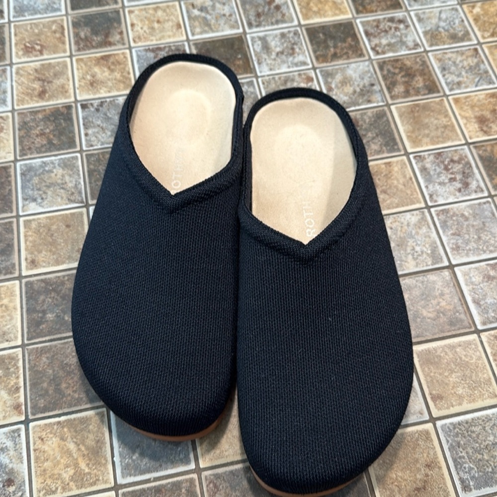 New! Rothy’s “The Casual Clog” 11